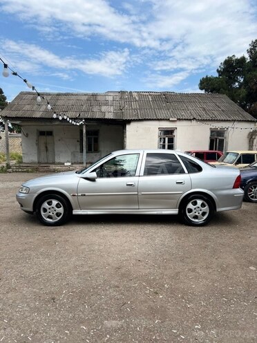 Opel Vectra-18