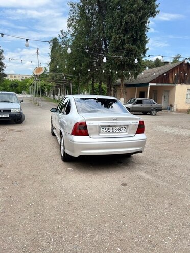 Opel Vectra-2