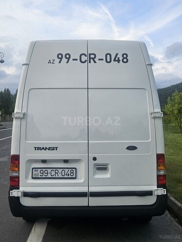 Ford Transit-9