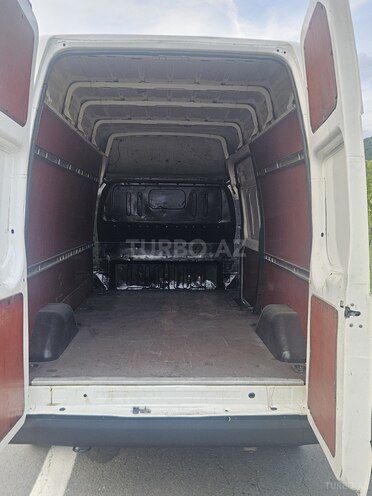 Ford Transit-18