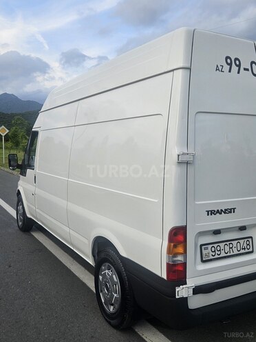 Ford Transit-11