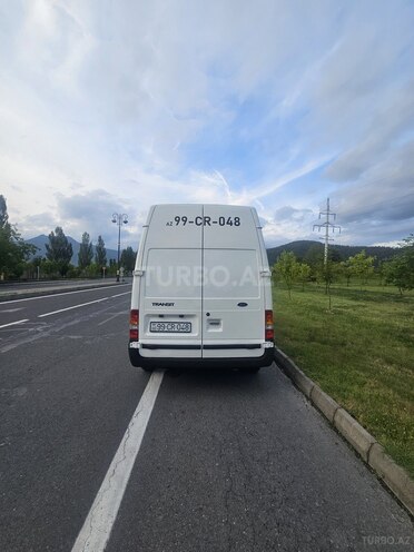 Ford Transit-12