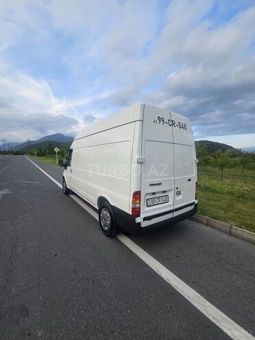 Ford Transit-14