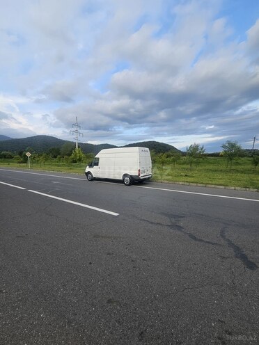 Ford Transit-17