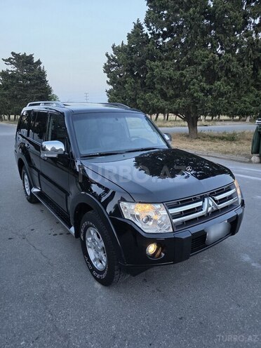 Mitsubishi Pajero-19