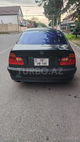 BMW 320-4