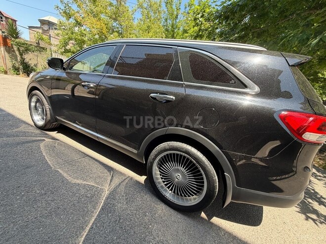 Kia Sorento-4