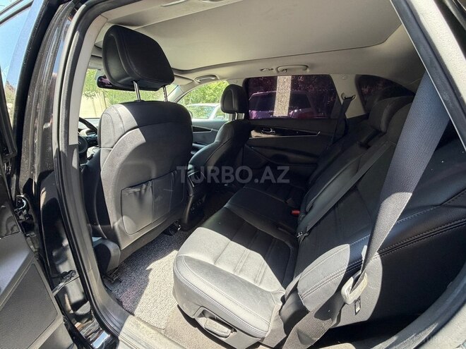 Kia Sorento-7