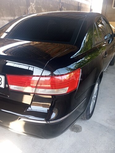 Hyundai Sonata-4