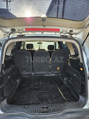 Ford S-MAX-5