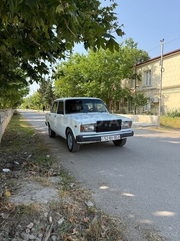 LADA (VAZ) 2107-2