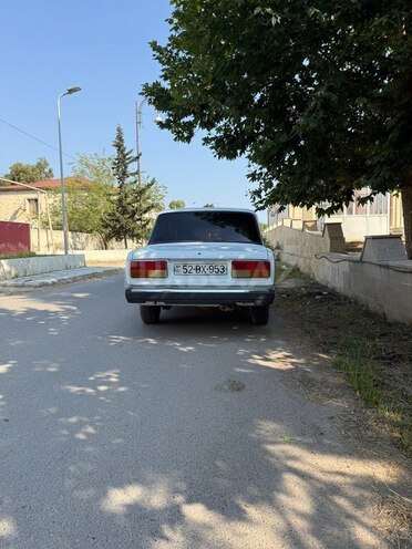 LADA (VAZ) 2107-4
