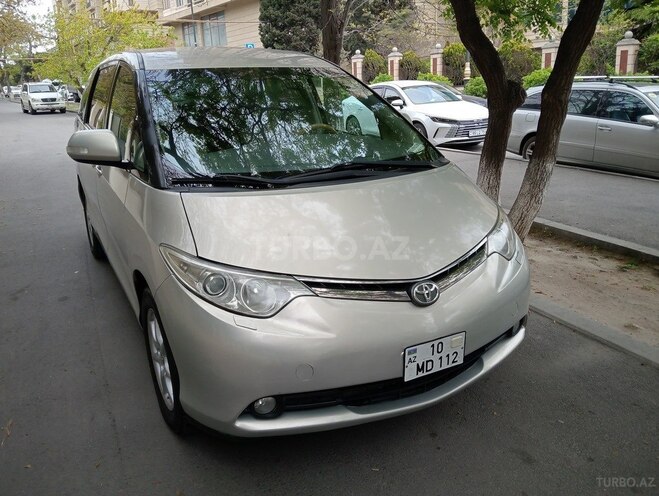 Toyota Previa-1