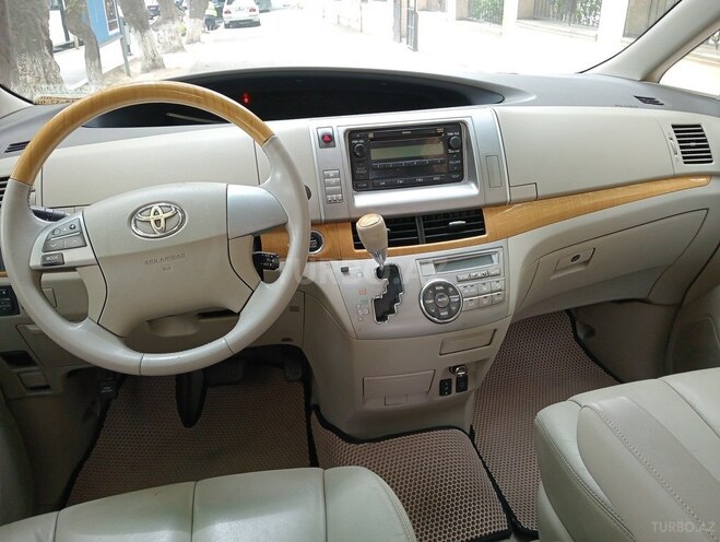 Toyota Previa-10
