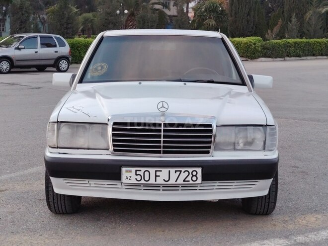 Mercedes 190-1