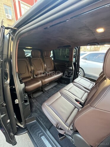 Mercedes Metris-4