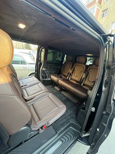 Mercedes Metris-5