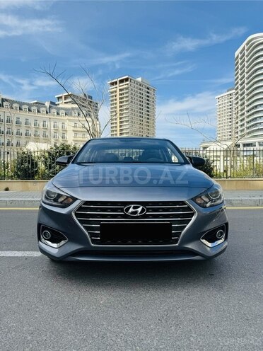 Hyundai Accent-1