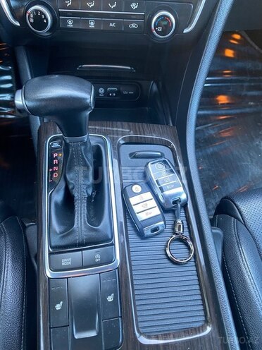 Kia K5-5