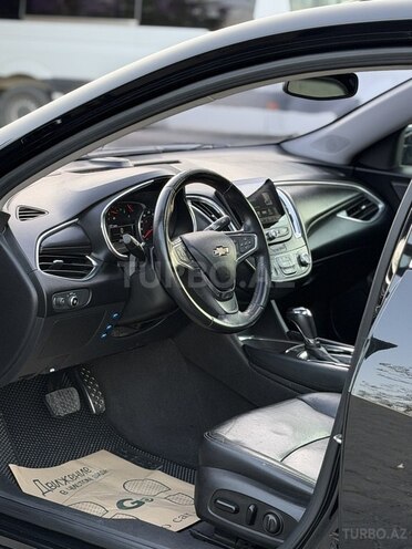 Chevrolet Malibu-8