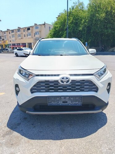 Toyota RAV4-1