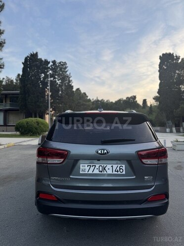 Kia Sorento-3