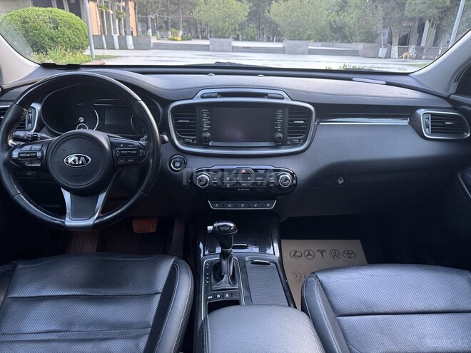 Kia Sorento-11