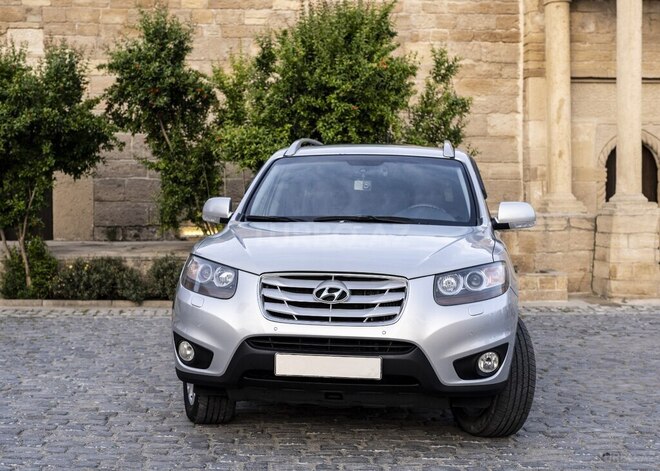 Hyundai Santa Fe-1
