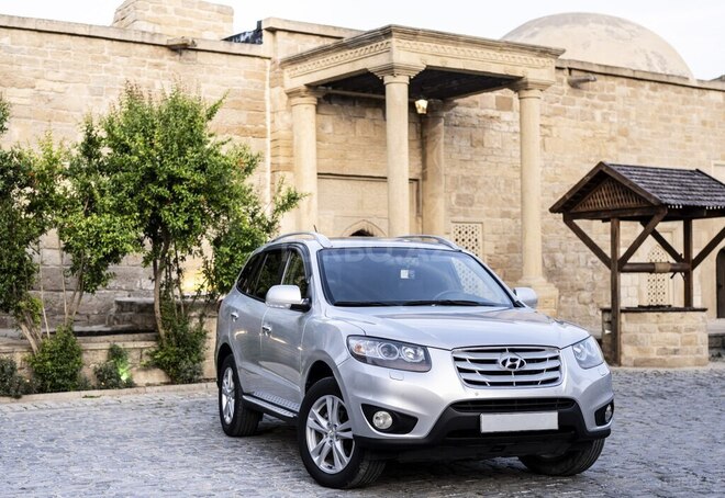 Hyundai Santa Fe-4