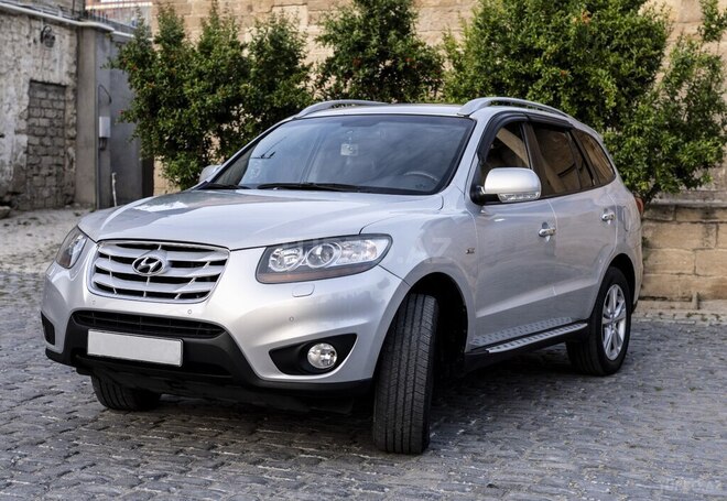 Hyundai Santa Fe-11