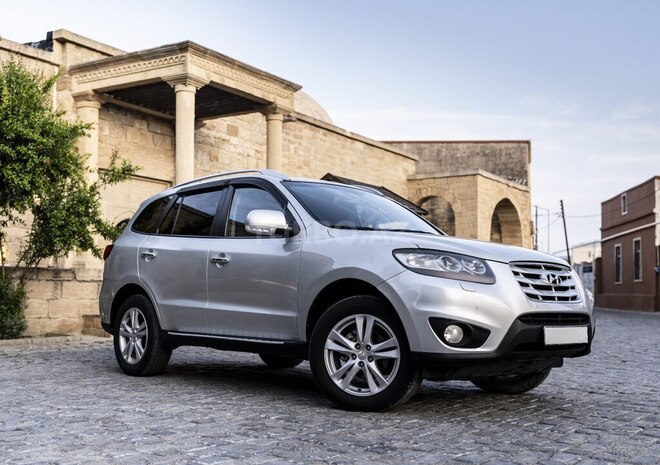 Hyundai Santa Fe-14