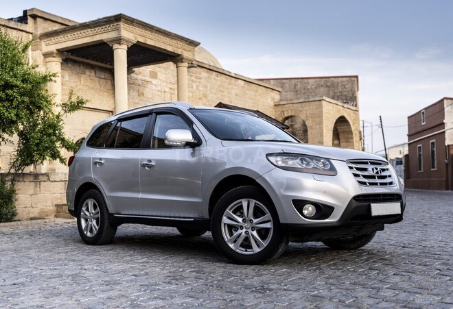 Hyundai Santa Fe-15