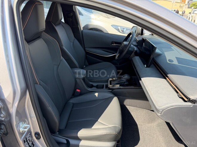 Toyota Corolla-11