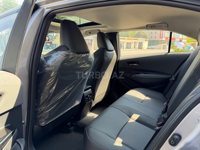 Toyota Corolla-10