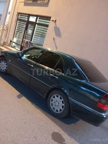 Mercedes C 240-4