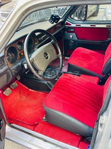 GAZ 24 "Volga"-13