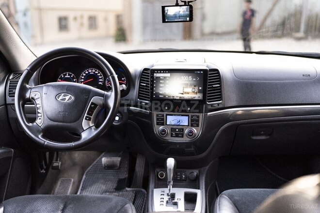 Hyundai Santa Fe-17