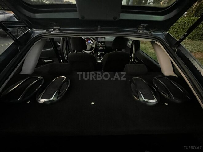 LADA (VAZ) Priora-10