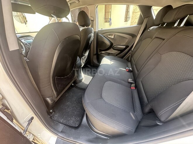 Hyundai ix35-10