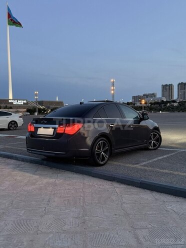 Chevrolet Cruze-2