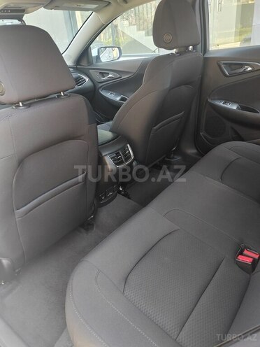 Chevrolet Malibu-9