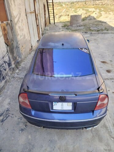 Volkswagen Passat-4