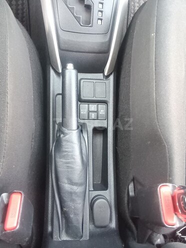 Toyota Corolla Fielder-13