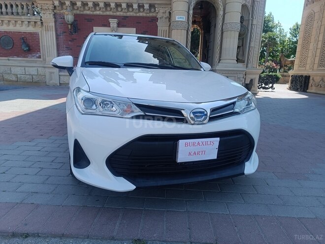 Toyota Corolla Fielder-1