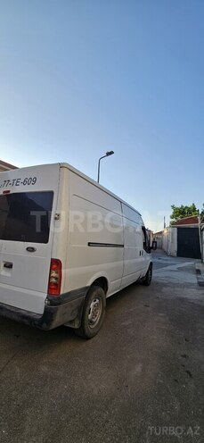 Ford Transit-5