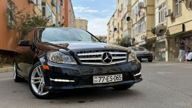Mercedes C 250-1