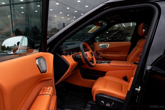 Lynk & Co 900-14