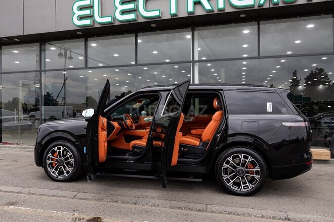 Lynk & Co 900-13