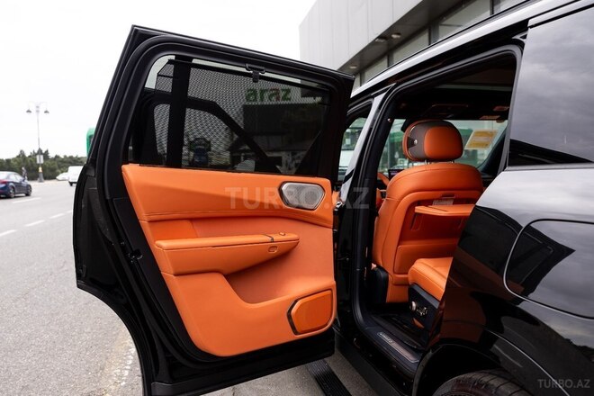 Lynk & Co 900-30