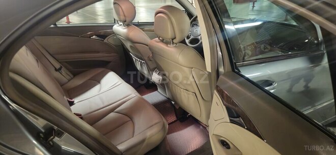 Mercedes E 350-9